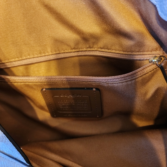 NWOT Coach Hallie Shoulder Bag Tote Pebble Leather White/Gold - Picture 4 of 16